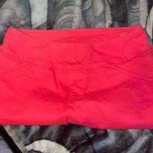 Women’s bermuda shorts